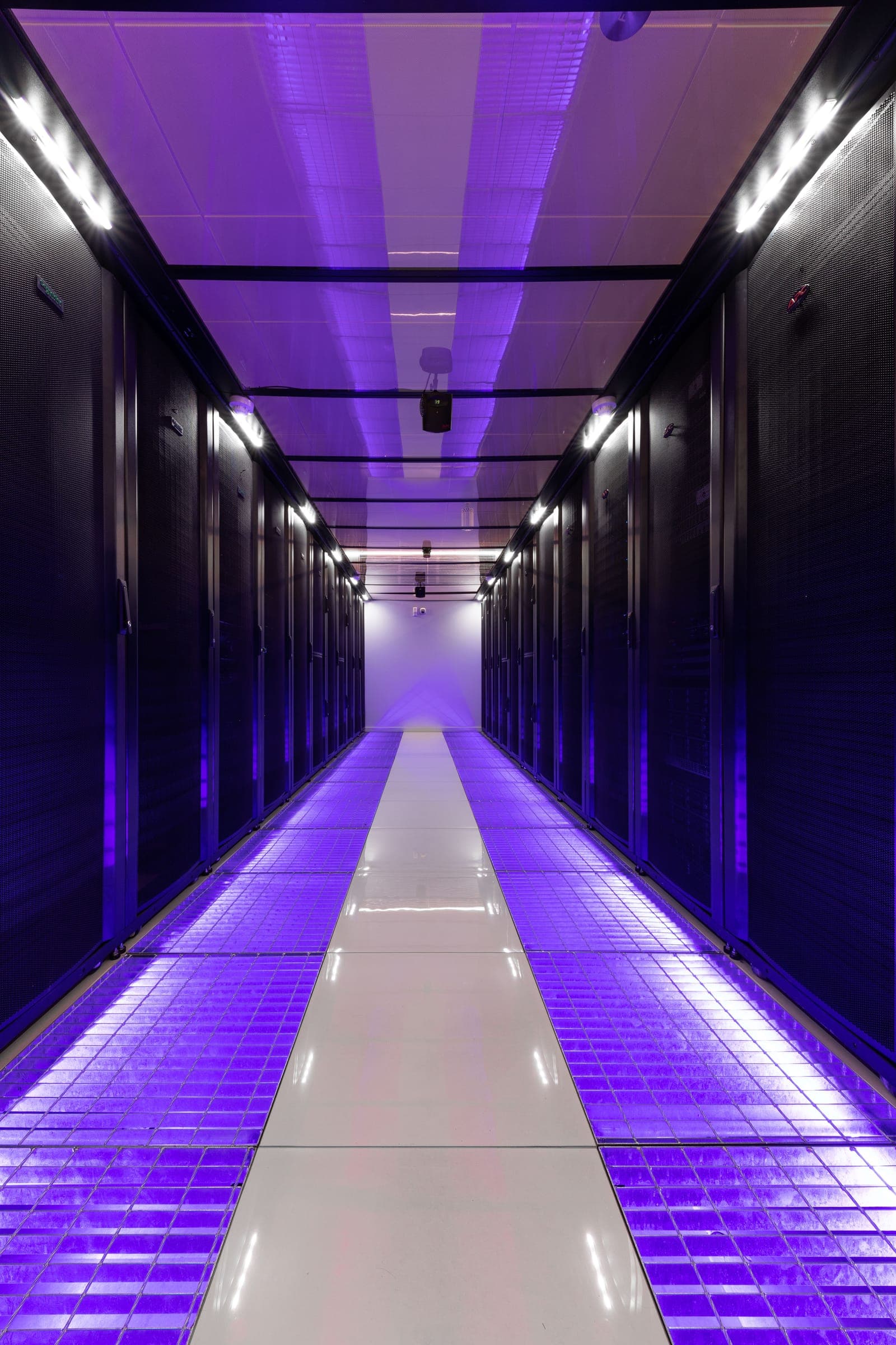 Data center server infrastructure